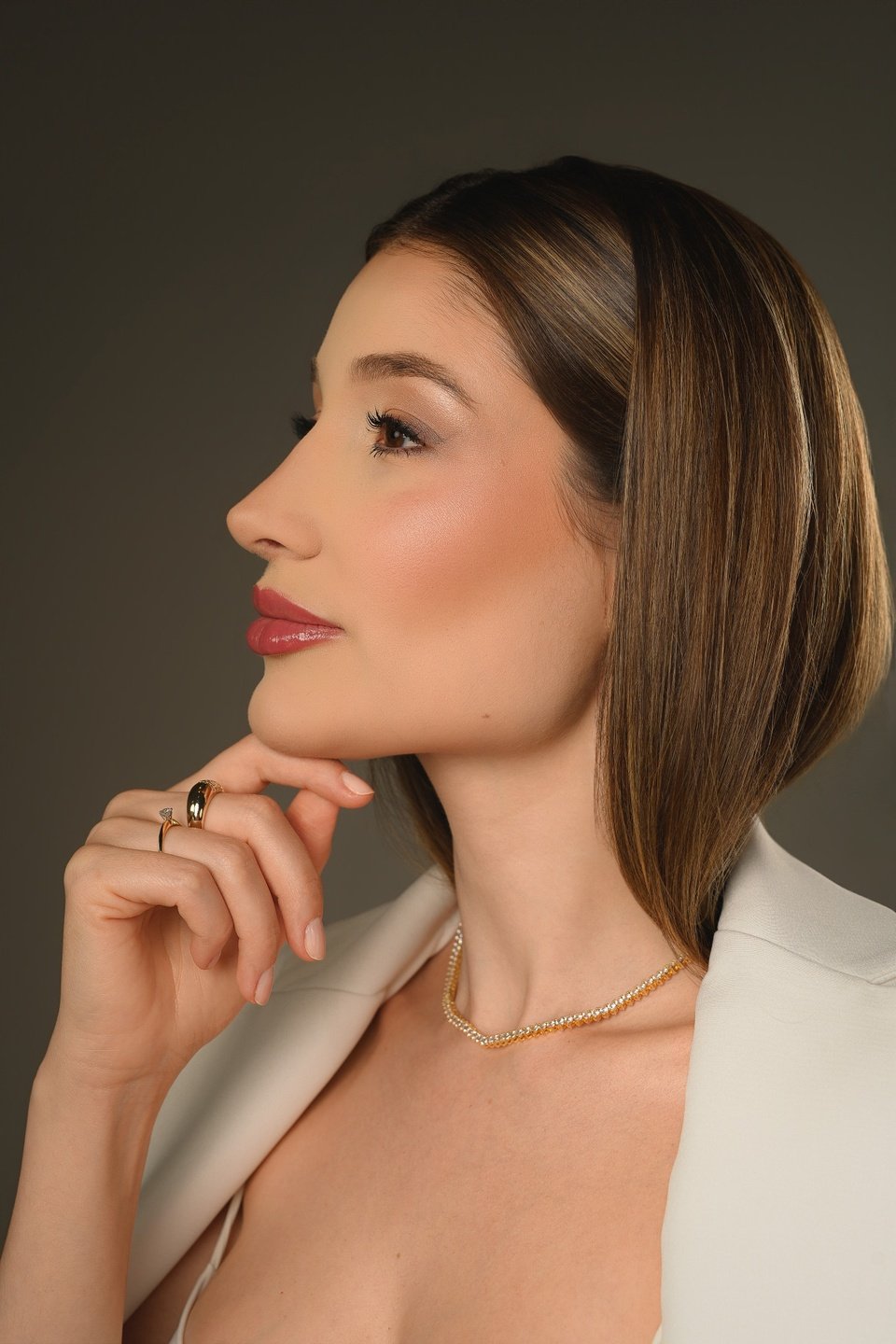 Perfil da Dra. Lorena Queiroz